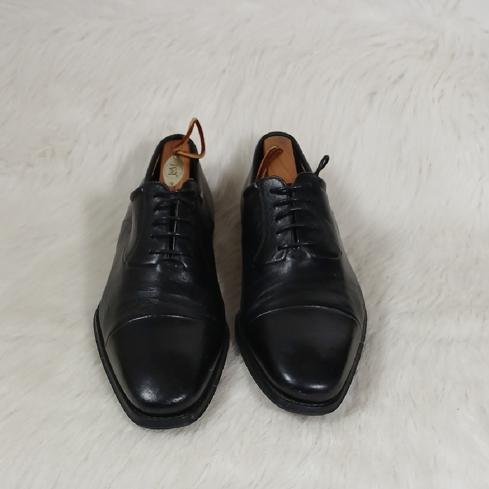 Magnanni Black Oxford Dress Shoes Sleek Cap-Toe Design Men's Sz 9.5
